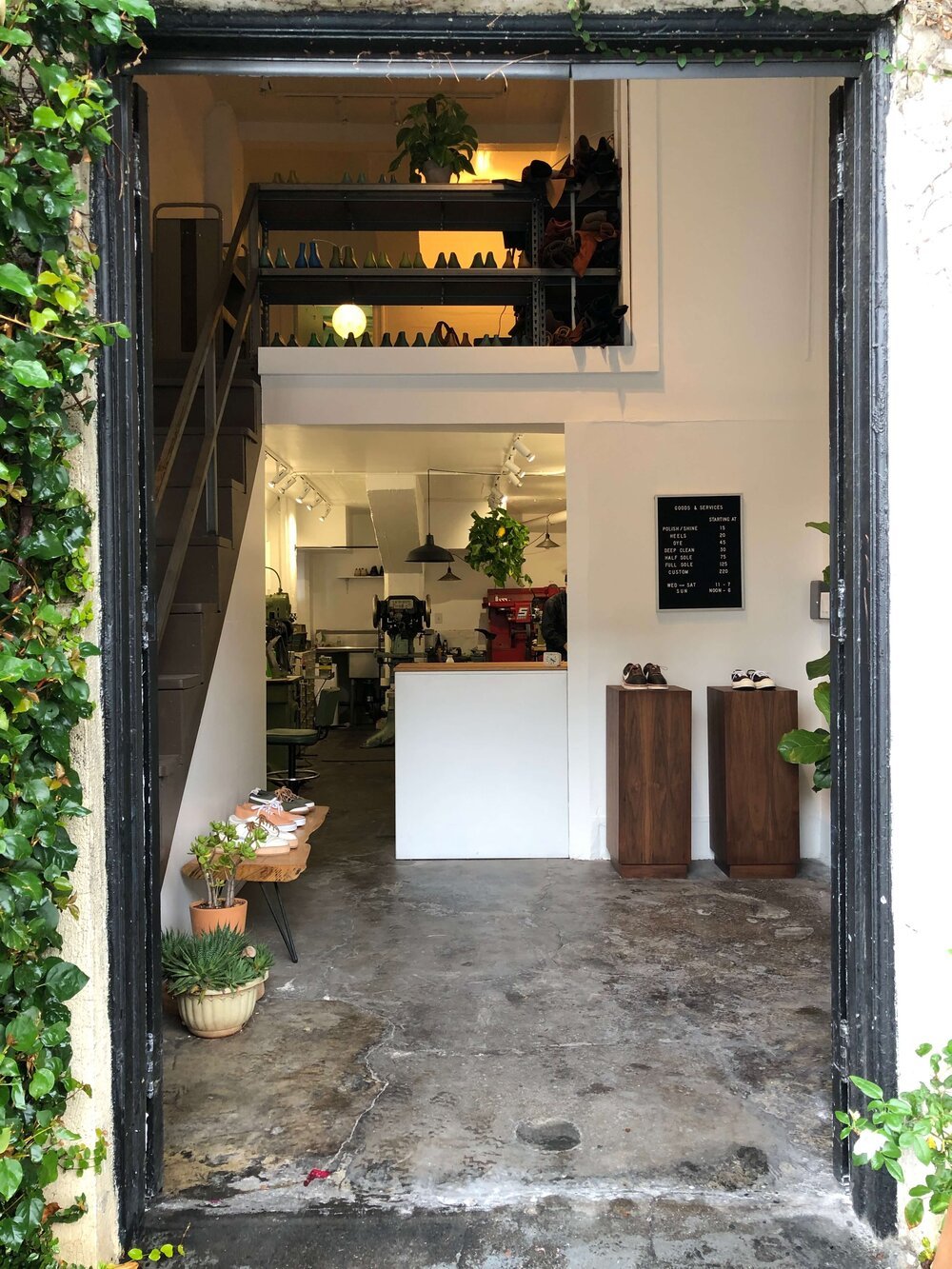 goods_&_services_shoe_repair_store.jpeg